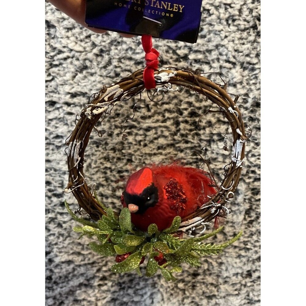 Robert Stanley Red Cardinal Glass Feather Wreath Christmas Tree Ornament NEW‎